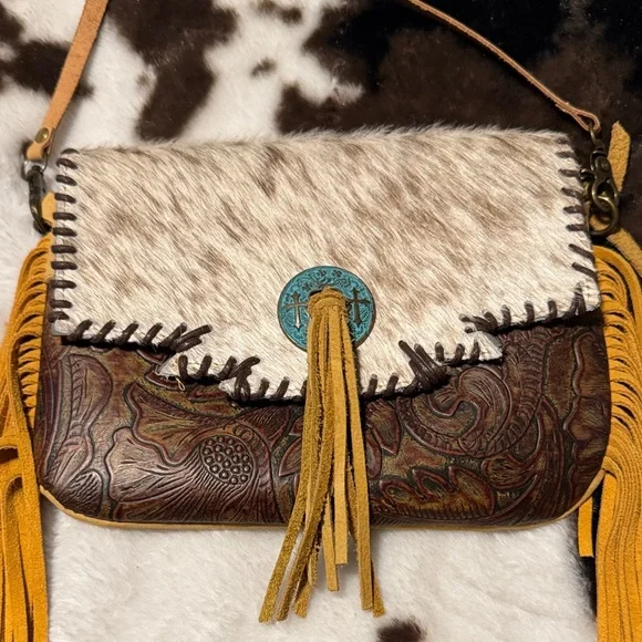 Boho Western Brown & Tan Women's Cowhide Tooled Leather Bag with Fringe - Picture 3 of 6